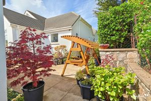 Photo 32- click for photo gallery